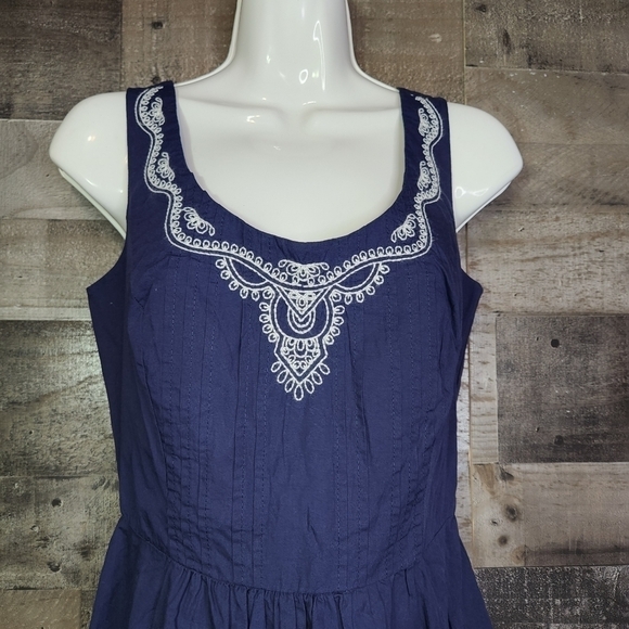 New Vineyard Vines Embroidered Fit 'N Flare Dress - Picture 2 of 7